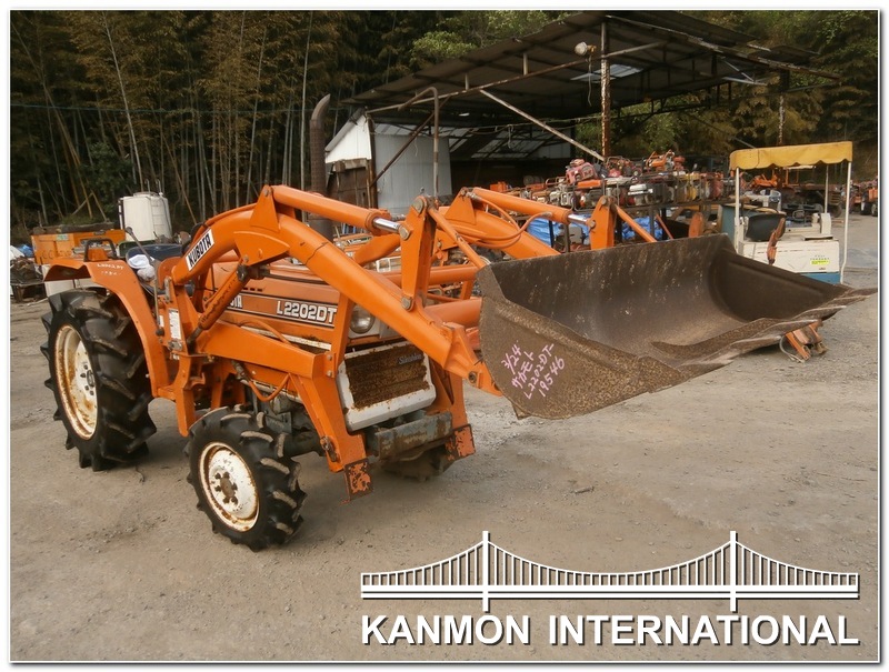 KUBOTA_L2202DT_WFRONT_LOADER