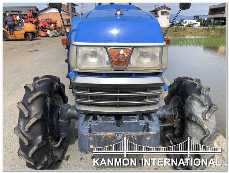 UsedJapaneseTractors.jp : ISEKI GEAS 29 4WD